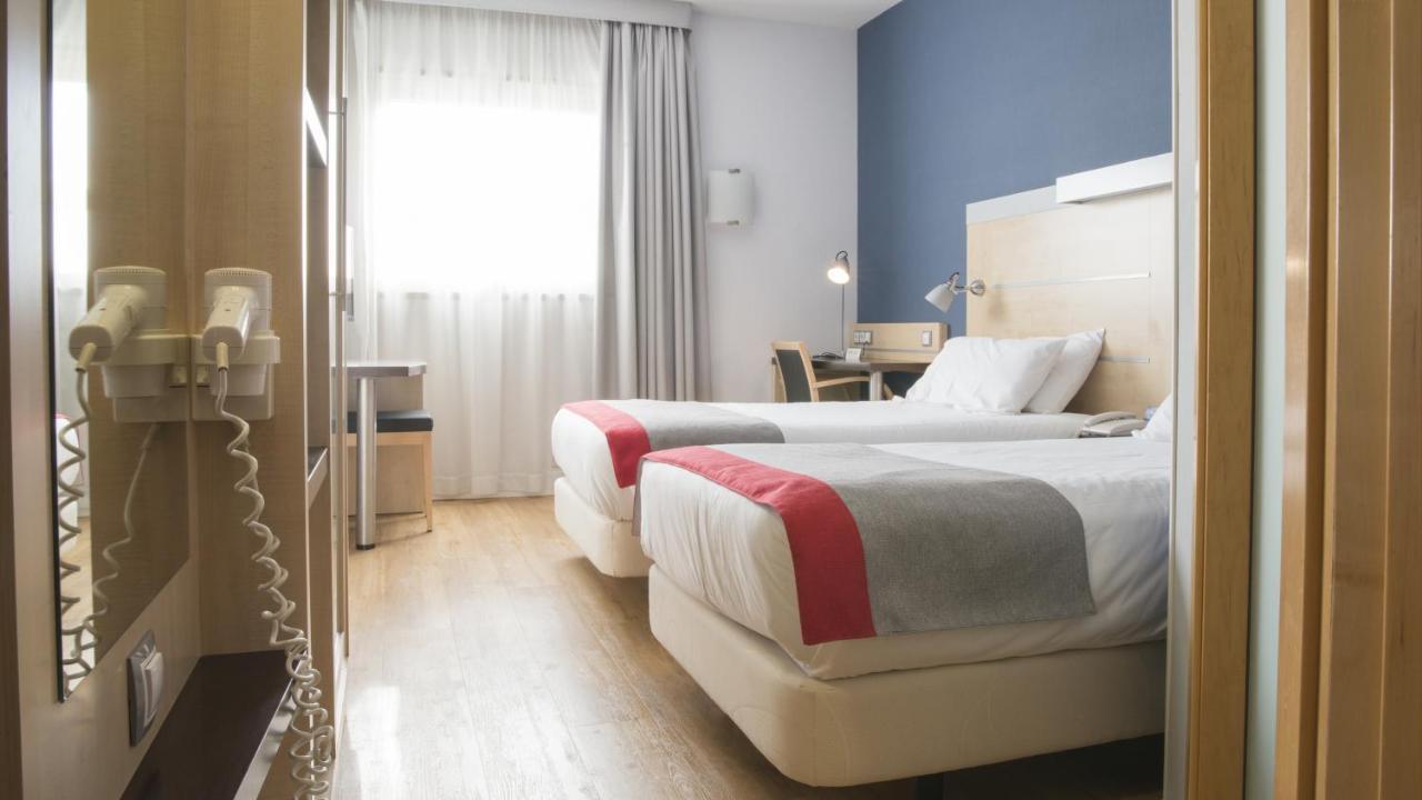 Holiday Inn Express Madrid-Alcorcon By Ihg Esterno foto