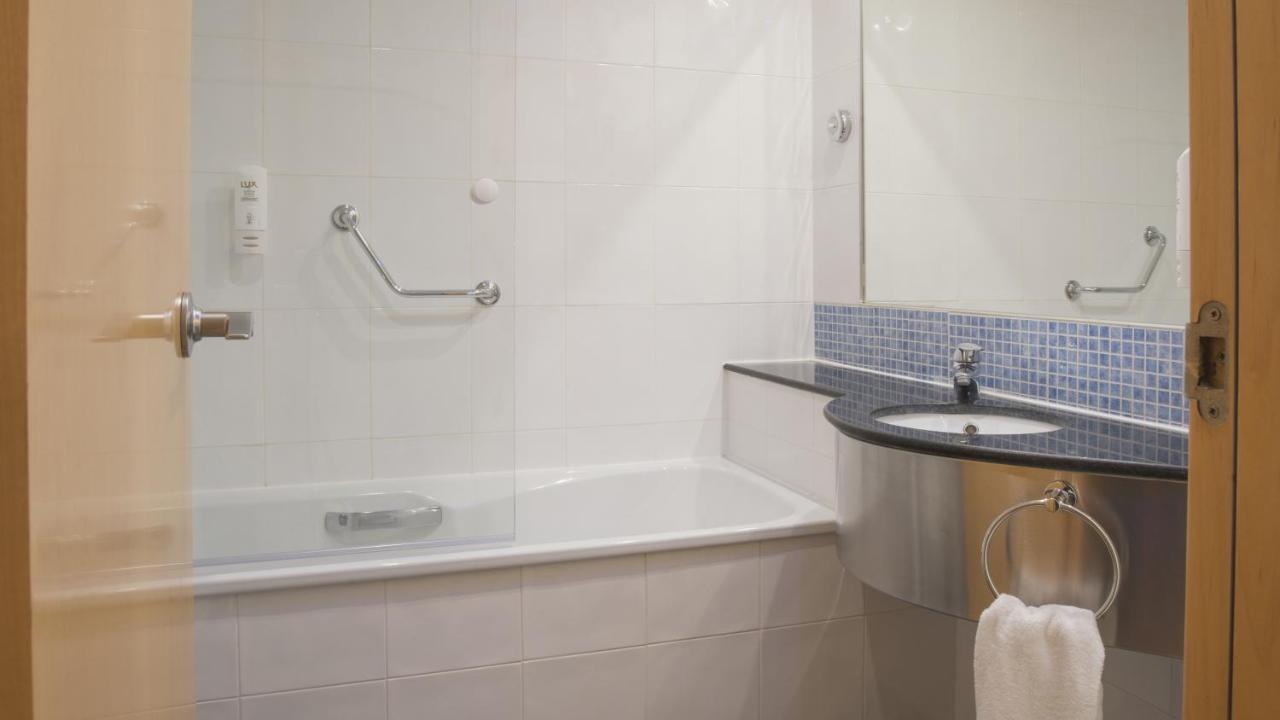 Holiday Inn Express Madrid-Alcorcon By Ihg Esterno foto
