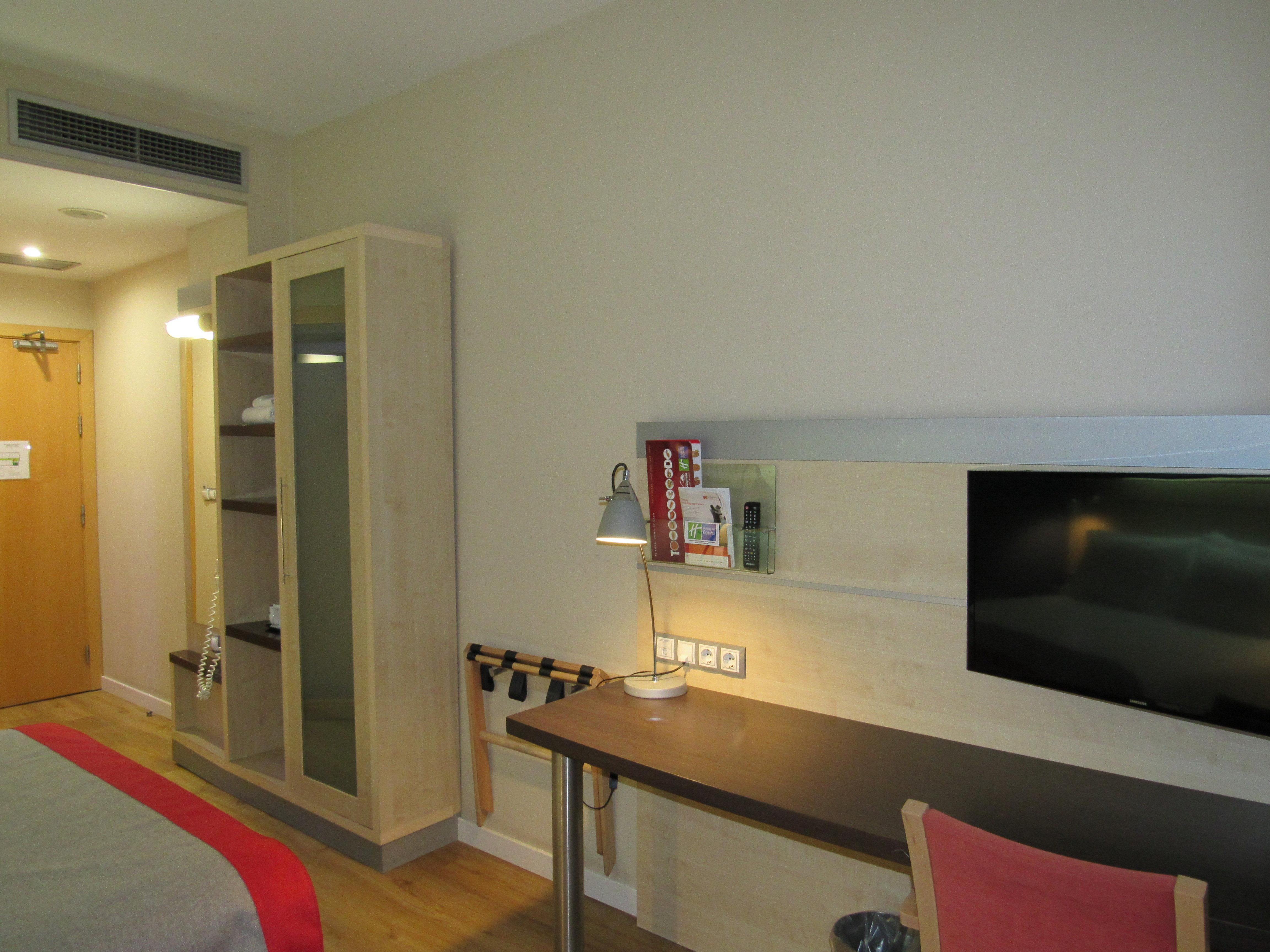 Holiday Inn Express Madrid-Alcorcon By Ihg Esterno foto