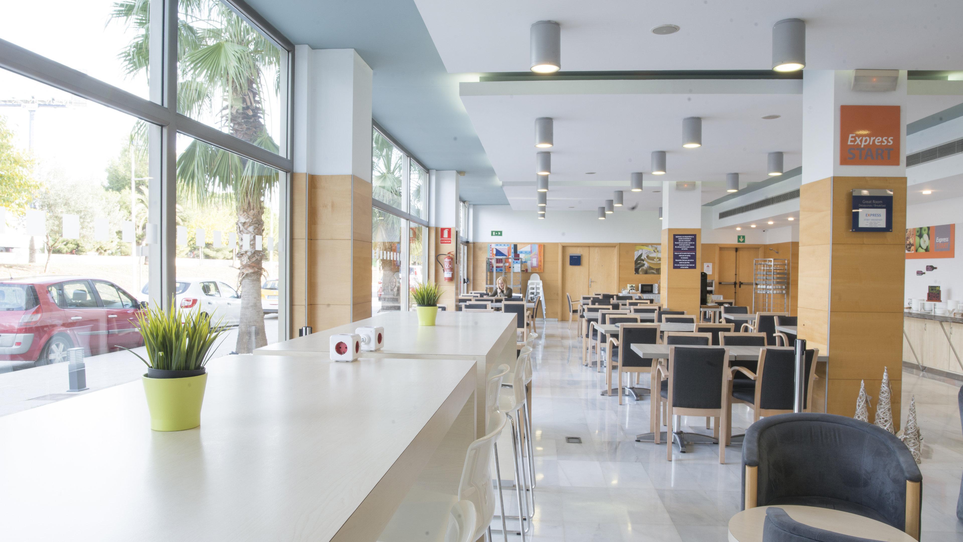 Holiday Inn Express Madrid-Alcorcon By Ihg Esterno foto