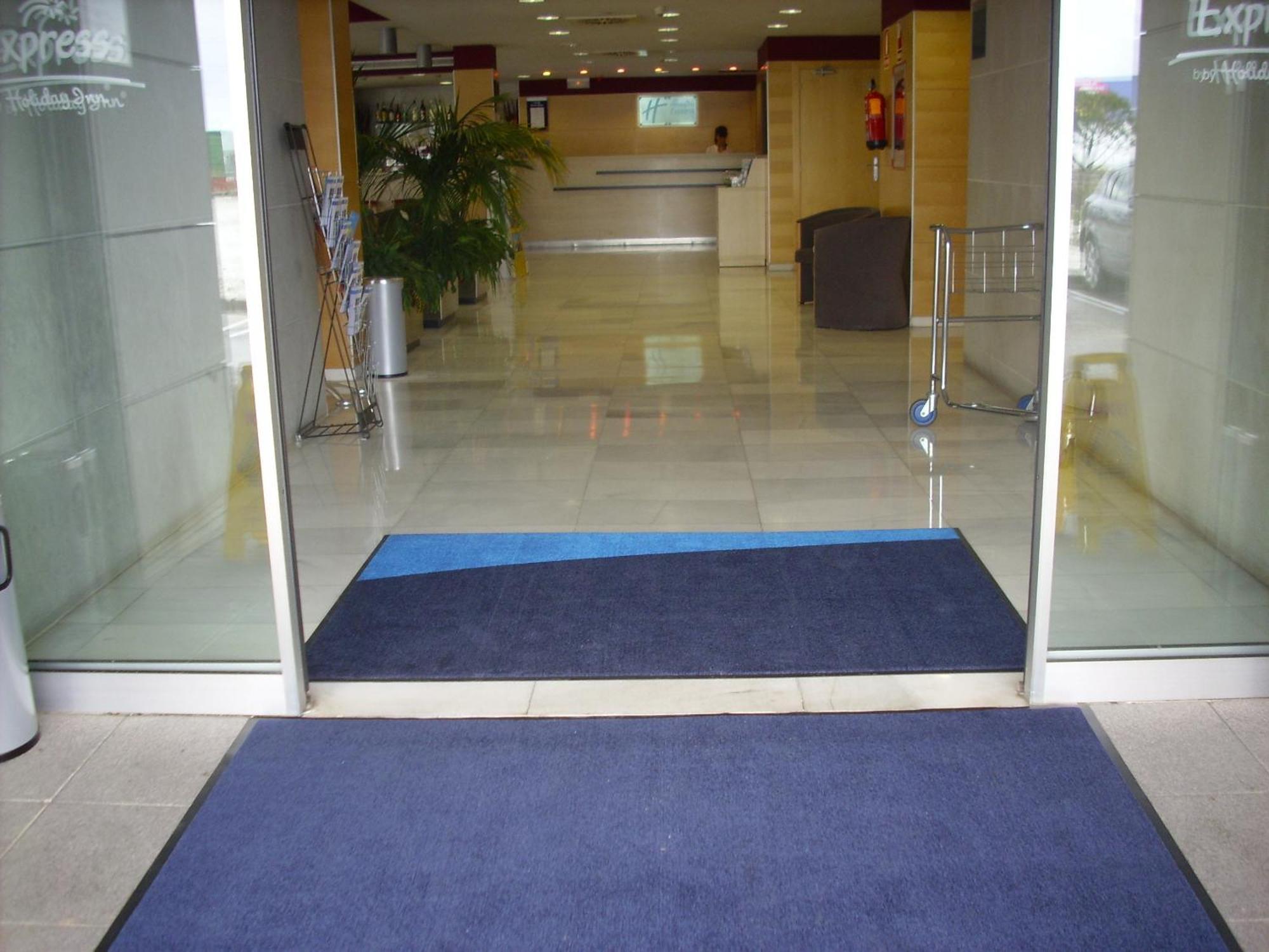 Holiday Inn Express Madrid-Alcorcon By Ihg Esterno foto