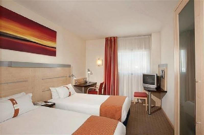 Holiday Inn Express Madrid-Alcorcon By Ihg Esterno foto