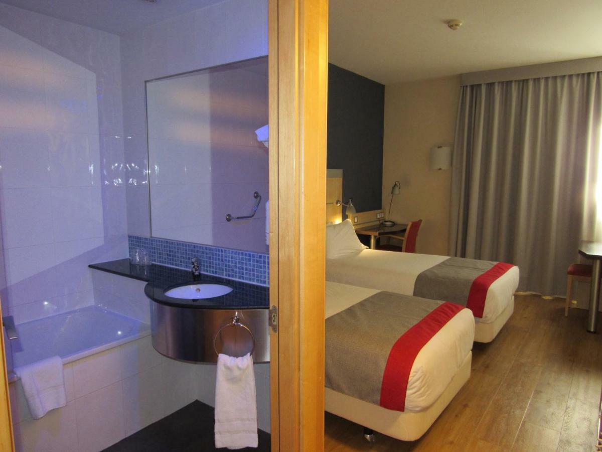 Holiday Inn Express Madrid-Alcorcon By Ihg Esterno foto