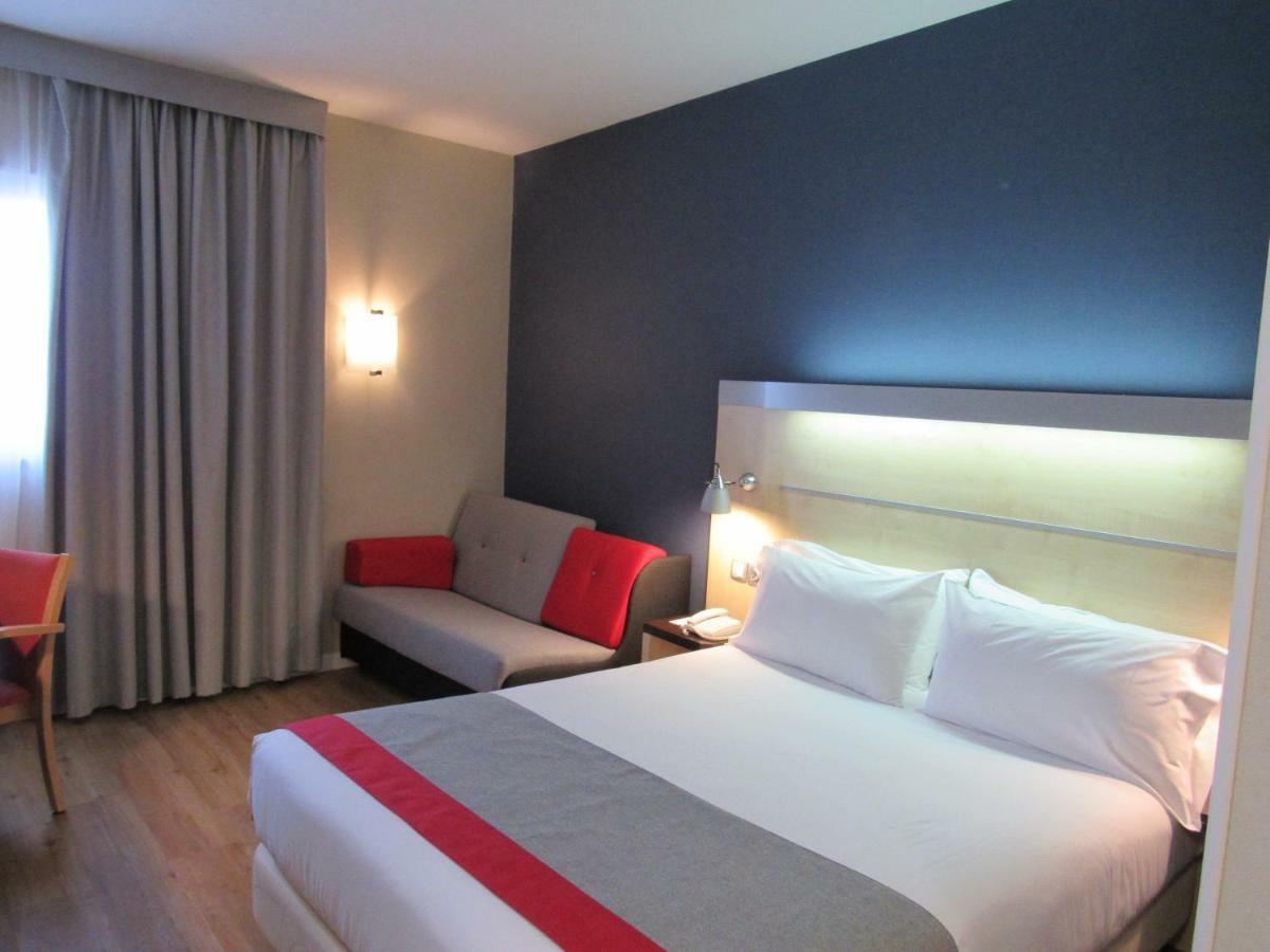 Holiday Inn Express Madrid-Alcorcon By Ihg Esterno foto
