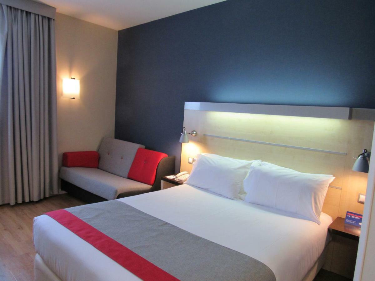 Holiday Inn Express Madrid-Alcorcon By Ihg Esterno foto